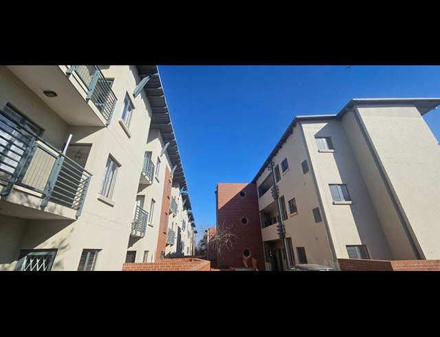 1 BEDROOM PROPERTY TO RENT IN FERNDALE